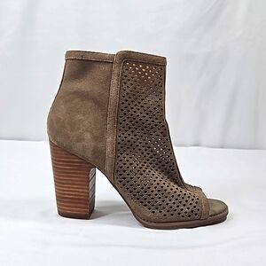 Lucky Brand Gray Suede Heeled Boots Sz 8.5